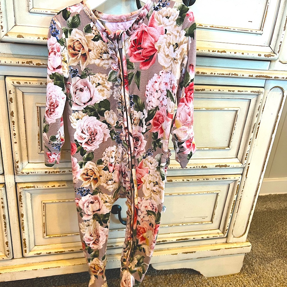 COPY - Posh peanut footie sleeper 12-18